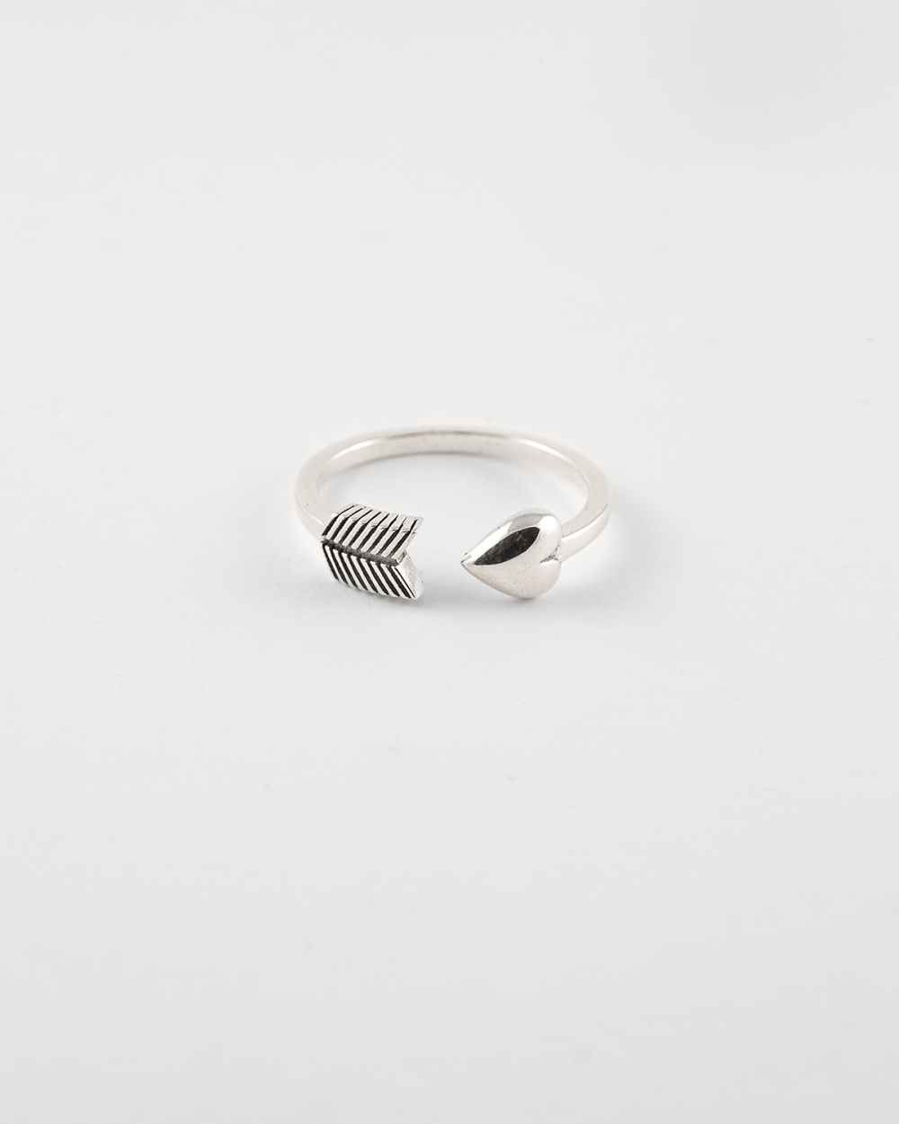 Nove25 FEDINA FRECCIA CUPIDO IN ARGENTO