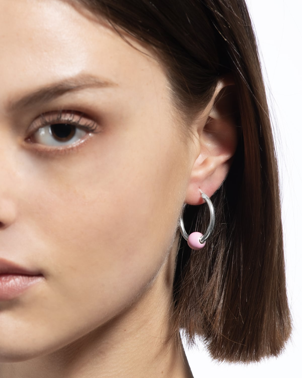 Nove25 ORECCHINO SINGOLO PIERCING SFERA SMALTO ROSA Pezzi Unici