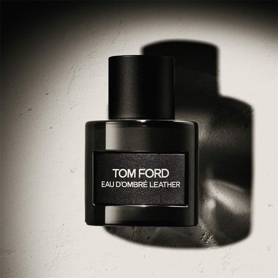 Tom Ford Signature Eau D Ombre Leather Eau de Toilette Spray Fino al 55% di sconto