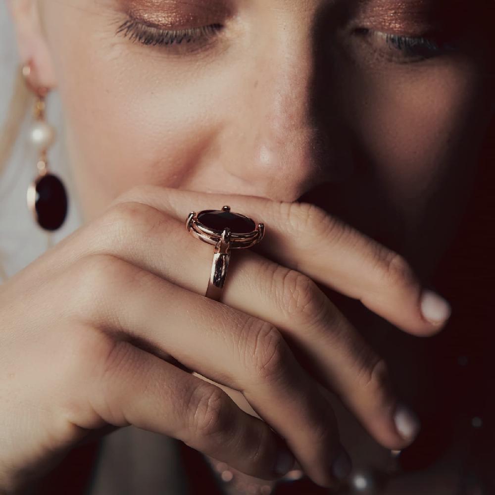 Unoaerre Anello con pietra nera | UNOAERRE Gioielli Outlet