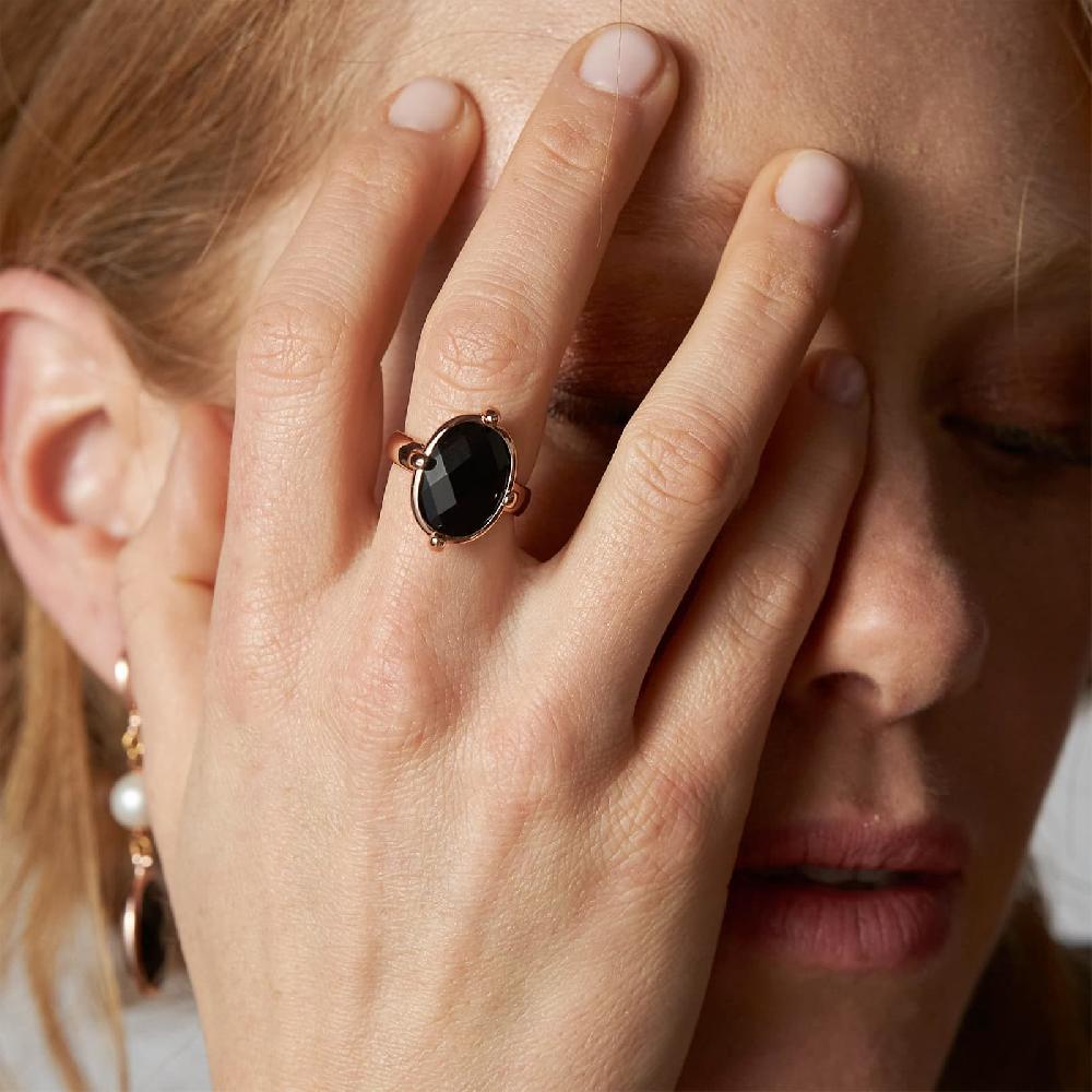 Unoaerre Anello con pietra nera | UNOAERRE Gioielli Outlet