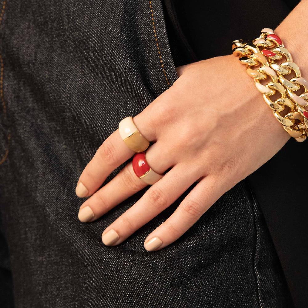 Unoaerre Anello in bronzo dorato con design bombato e smalto osso bordeaux e beige. | UNOAERRE Gioielli Soddisfazione Garantita