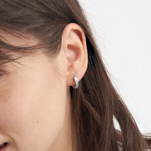 Unoaerre Orecchini in argento con zirconia cubica azzurro | UNOAERRE Gioielli Nuova