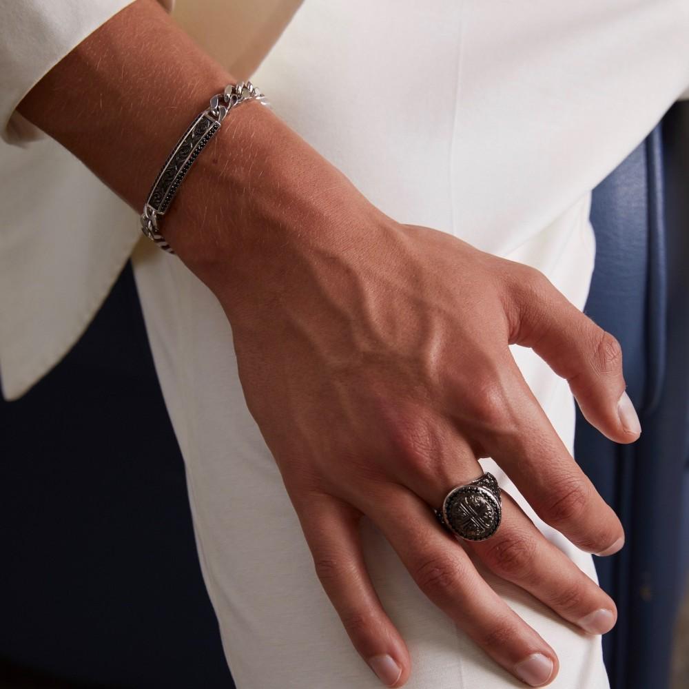 Zancan Bracciale Zancan in argento a grumetta con targa e pietre nere Outlet